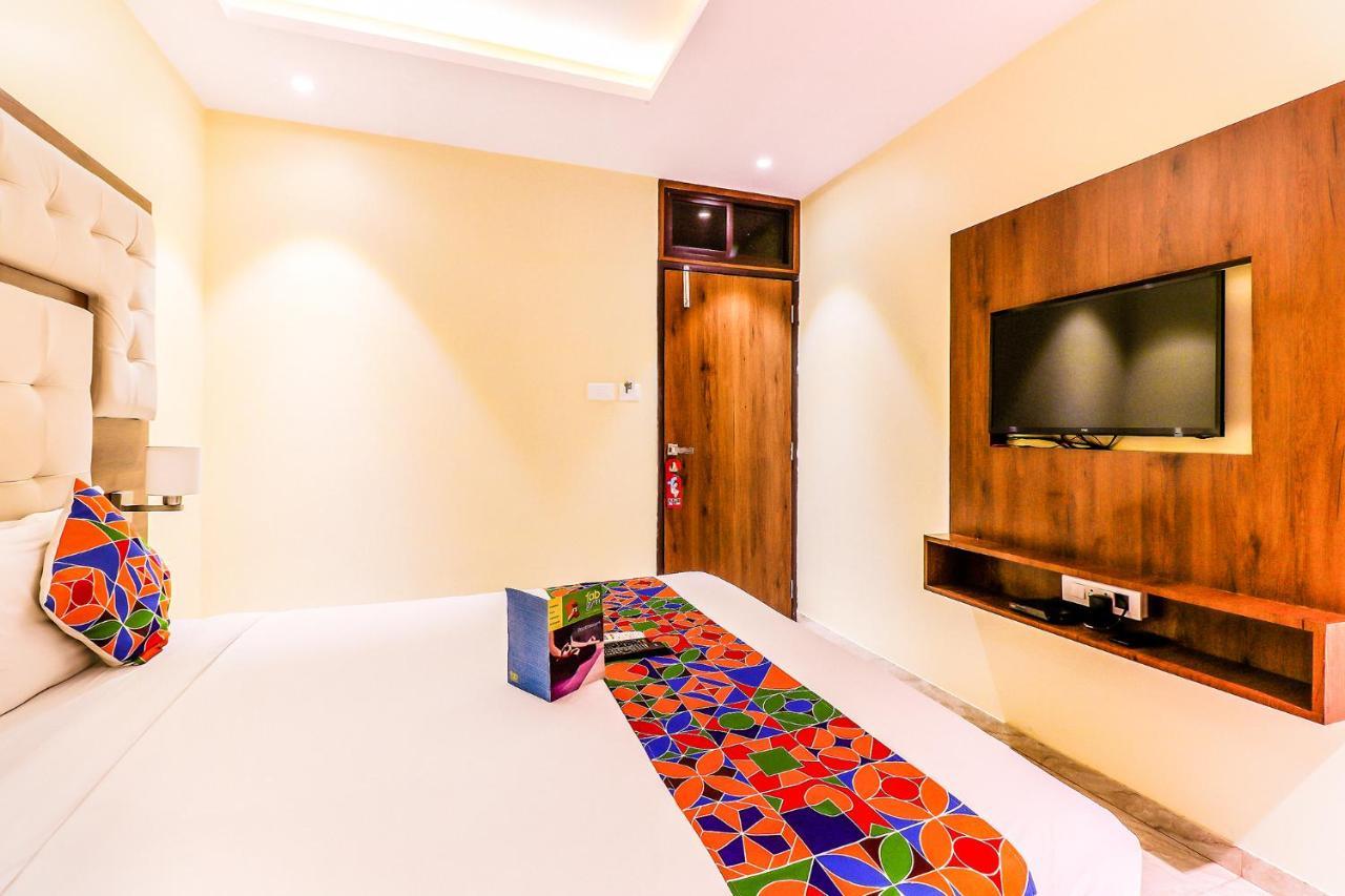 Fabexpress Adlon Andheri East Bombaj Exteriér fotografie